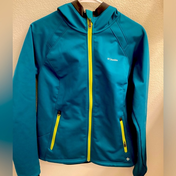 Columbia Jackets & Blazers - Columbia zip up jacket
